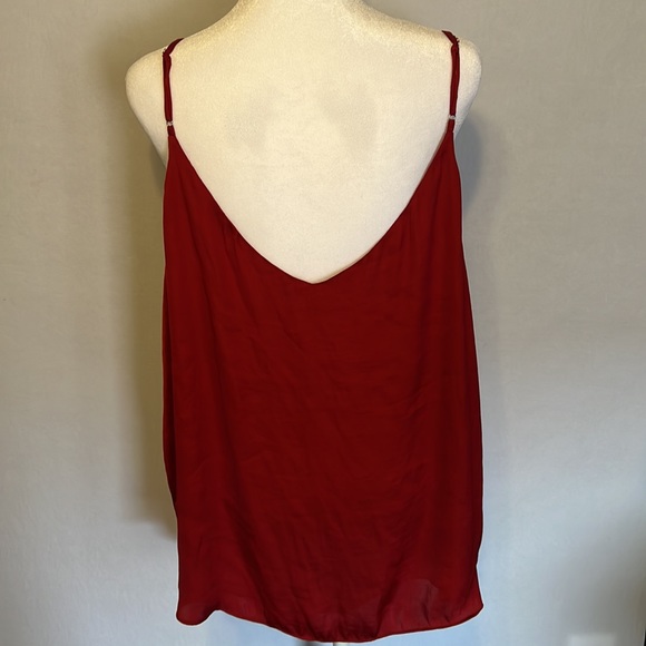 Dark red camisole - Picture 2 of 2